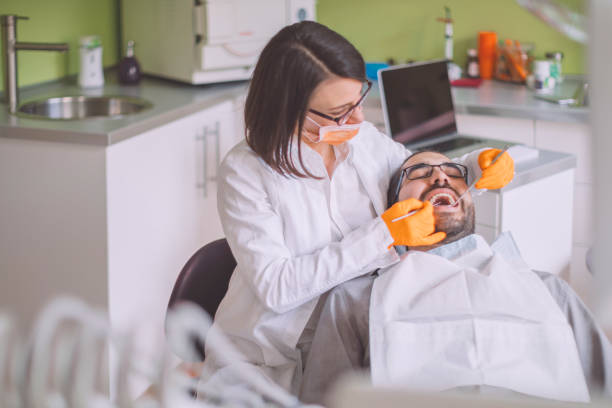 Best Orthodontic Emergency Dentist in Florida, NY